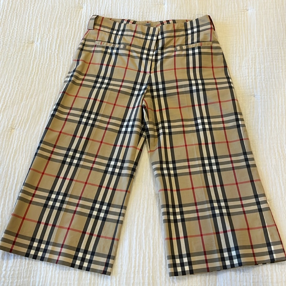 Burberry London Women’s Capri Pants